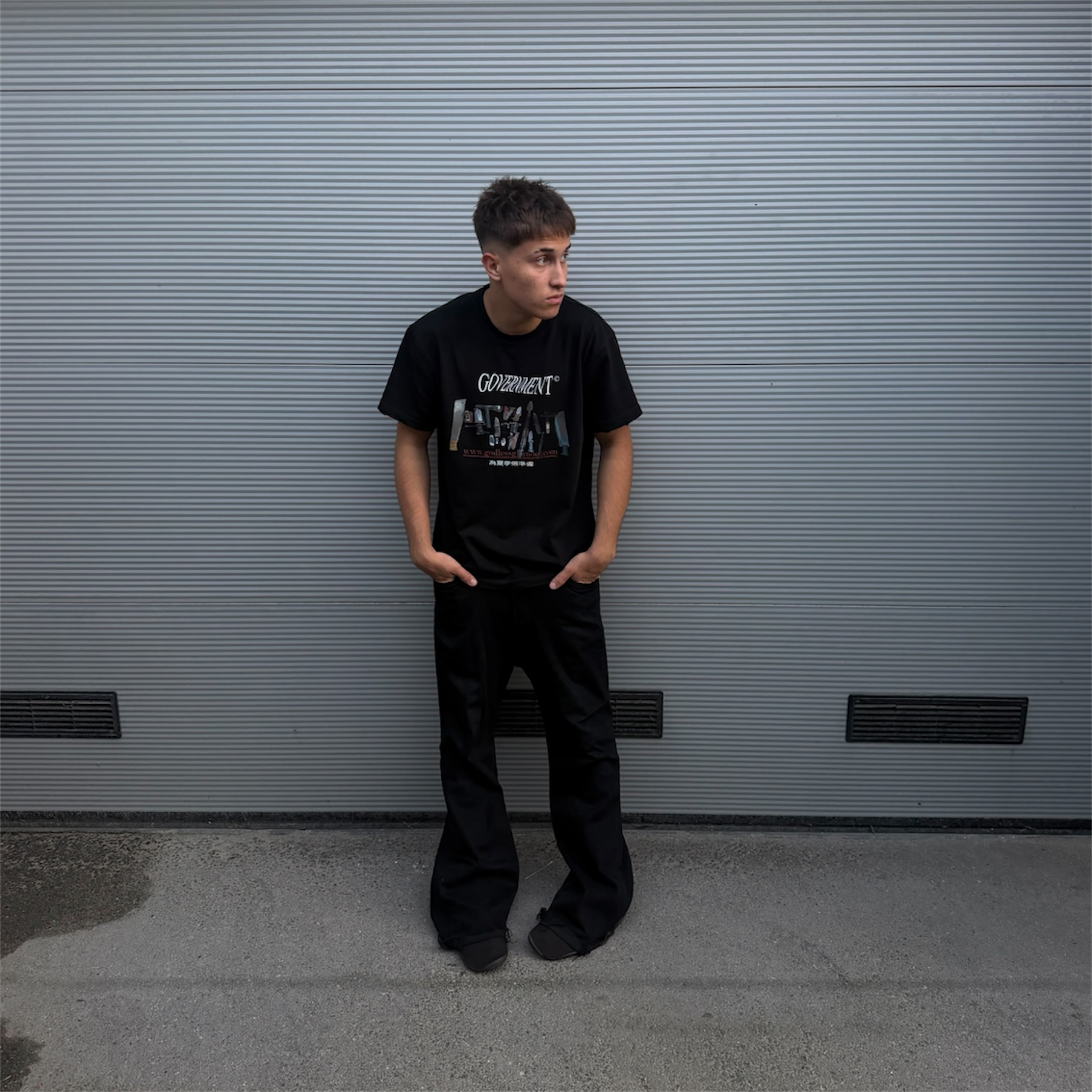 JESTER T-SHIRT